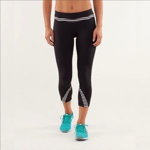 Lululemon cropped mesh yoga pants.  Size 4